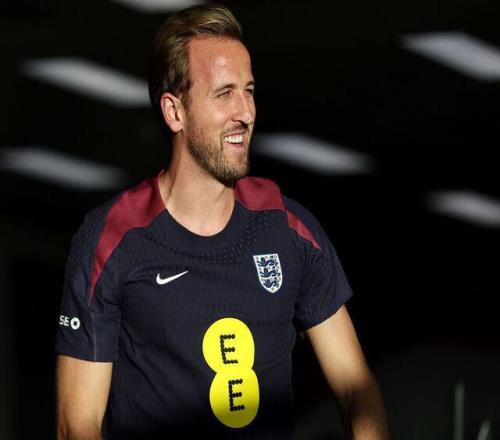 天空体育：凯恩脚踝受伤，出战威尔士存疑