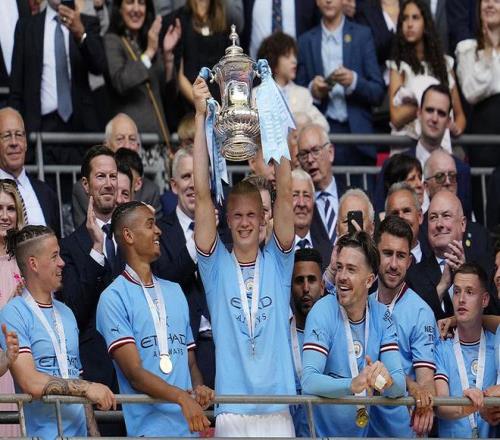 最快达成欧冠50球所用场次排名！梅西66场哈兰德比梅西少用17场